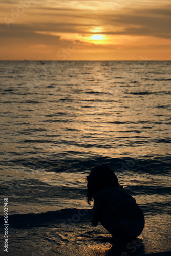 Puesta de sol frente al mar