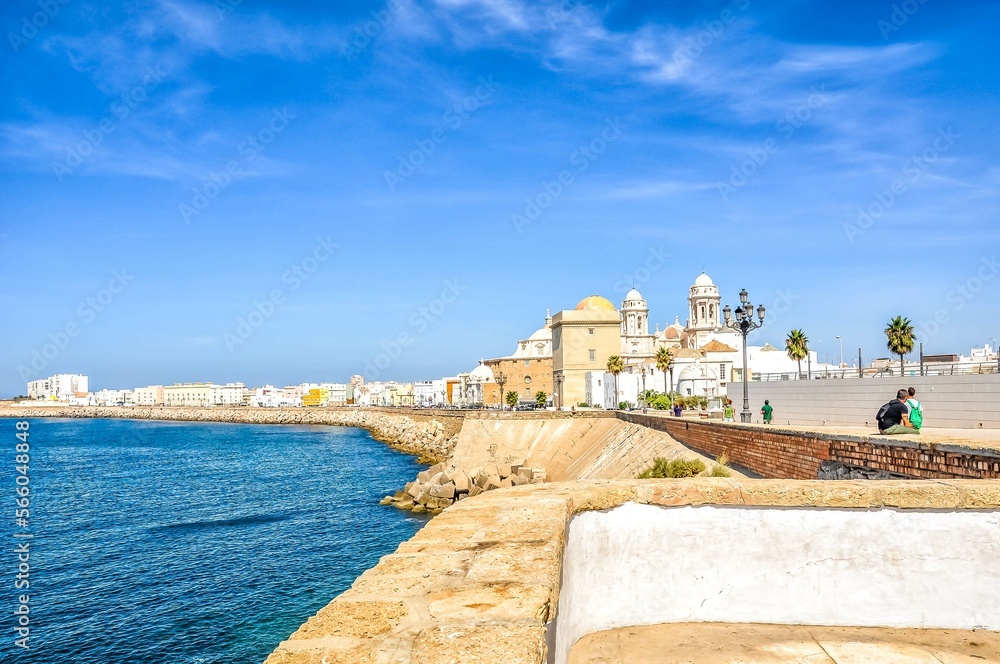 Exploring Cadiz the oldest city in Spain in one unbelievable day!