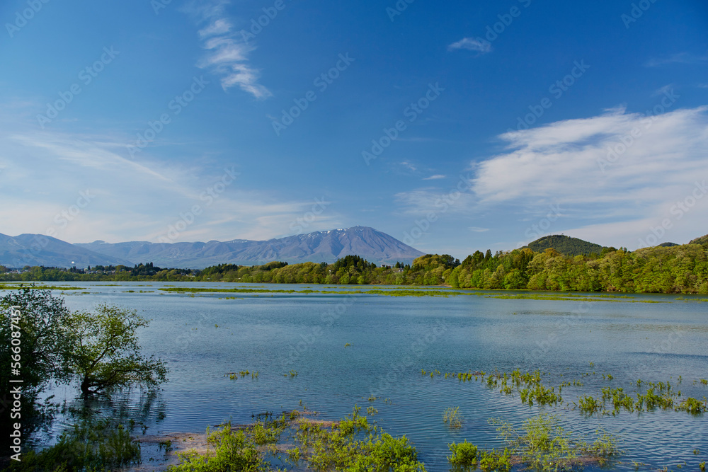 岩手県盛岡市の風景 御所湖と岩手山 岩手県盛岡市の風景 御所湖と岩手山