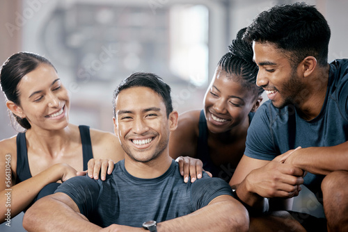 Fitness people, diversity and friends workout together, happy in portrait with motivation, team and exercise. Solidarity, support and success, health and wellness lifestyle with healthy group in gym © J Maas/peopleimages.com
