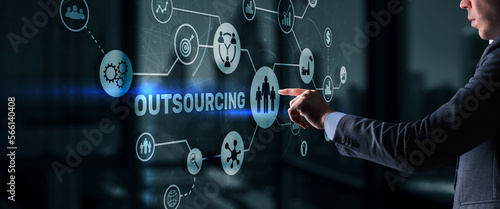 Outsourcing. Human reesources management and recruitment