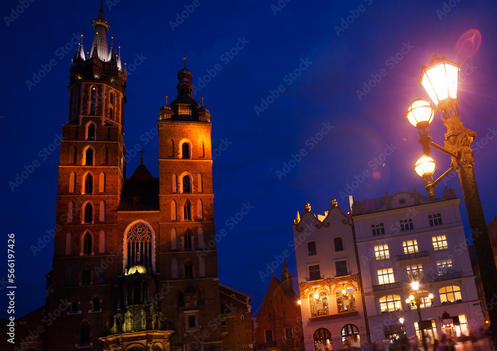 St Mary's Basilica, Rynek Glowny, Krakow, Poland