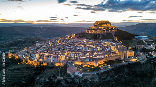 Morella anocheciendo desde el aire, Una de las ciudades más bonitas de España en Castellón