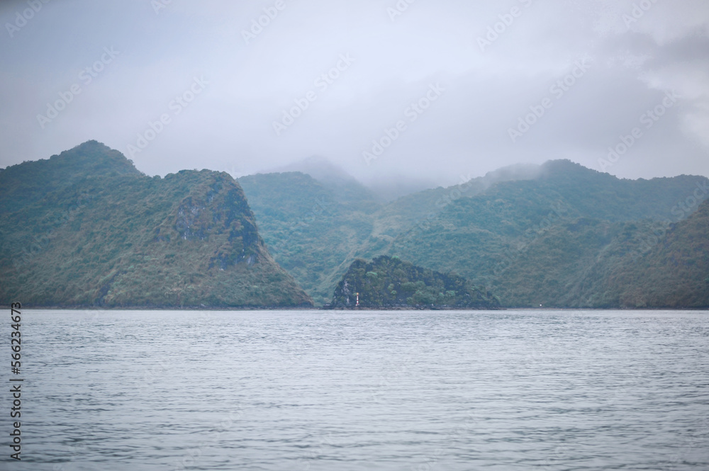 misty cost of ha long bay on the horizon 