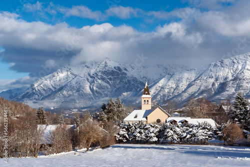 Fotografija Ecrins National Parc in the Alps (Champsaur region) in winter
