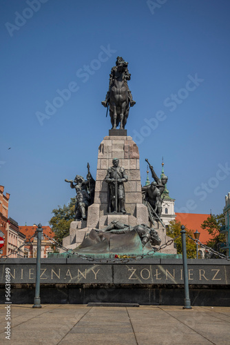 Pomnik żołnierzy w Krakowie-złonierze-pomnik-Kraków