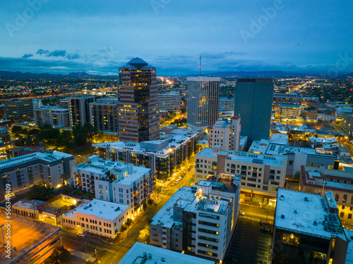 фотографія Tucson modern skyscrapers at sunset including One South Church, Bank of America Plaza and Pima County Legal Services Building on Stone Avenue in downtown Tucson, Arizona AZ, USA