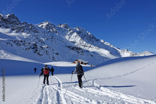 Splendeur du Queyras en ski de randonnée nordique en janvier 2023 avec une neige exceptionnelle