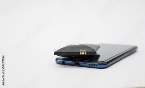 Mobile phone battery, smartphone, swelling, damage, white background Guidelines for safety in use