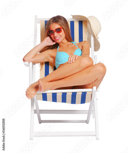 Photo Happy woman sunbathing on a deckchair