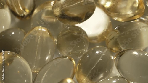 Vitamins D, capsules omega 3, macro