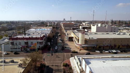 merced california skyline aerial fast push