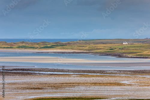 Canvas-taulu Tide out at Loch Gruinart, Islay, Scotland