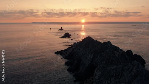 Vue aérienne de la Pointe du Raz au coucher du soleil-Bretagne photo