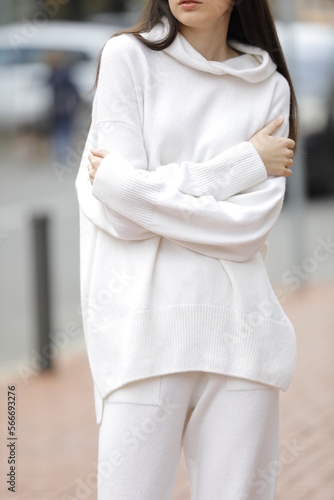 woman in white dress