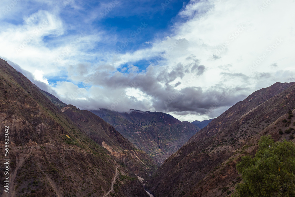 Fototapeta premium Paisaje en los Andes Peruanos