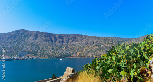 Blick von der Insel Spinalonga (Kalydon) auf Elounda, Agios Nikolaos, Kreta (Griechenland)