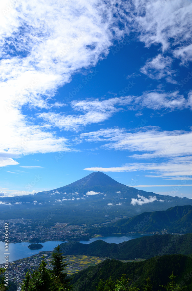 Fuji and Lake Kawaguchi seen from Shindo Pass Fuji and Lake Kawaguchi seen from Shindo Pass