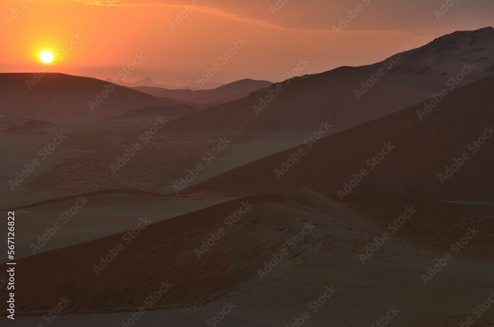 Naklejka premium Sunrise at the dunes of Sossusvlei, Namibia