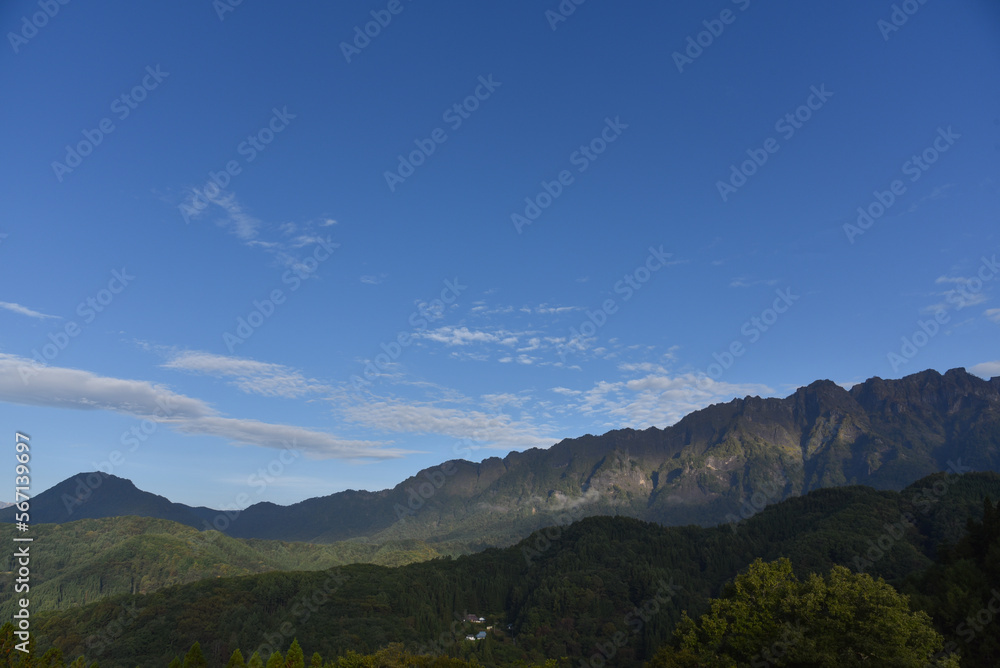 秋の空と西岳（autumn  sky and Mt.Nishidake)
Nikon D750     AF-S NIKKOR 24-120mm f/4G ED VR