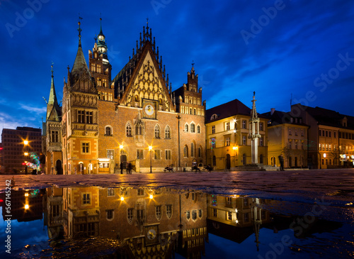 Wroclaw Town Hall at night.