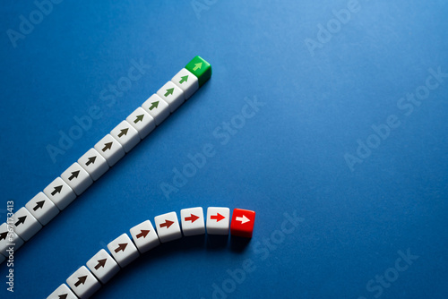 Keep the course and go to success. The competitor loses potential and fails. Worsening forecast. Not enough power. Change your mind and stop trying to win. Force the opponent to seek success elsewhere