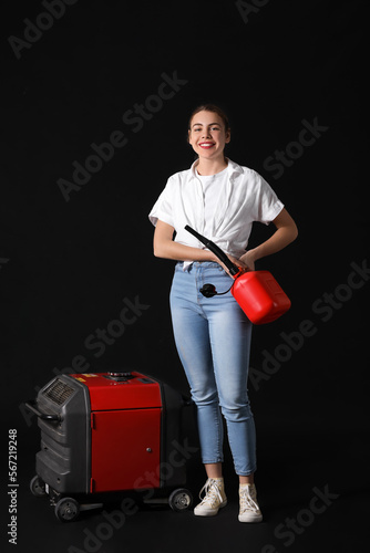 Smiling woman holding red f...