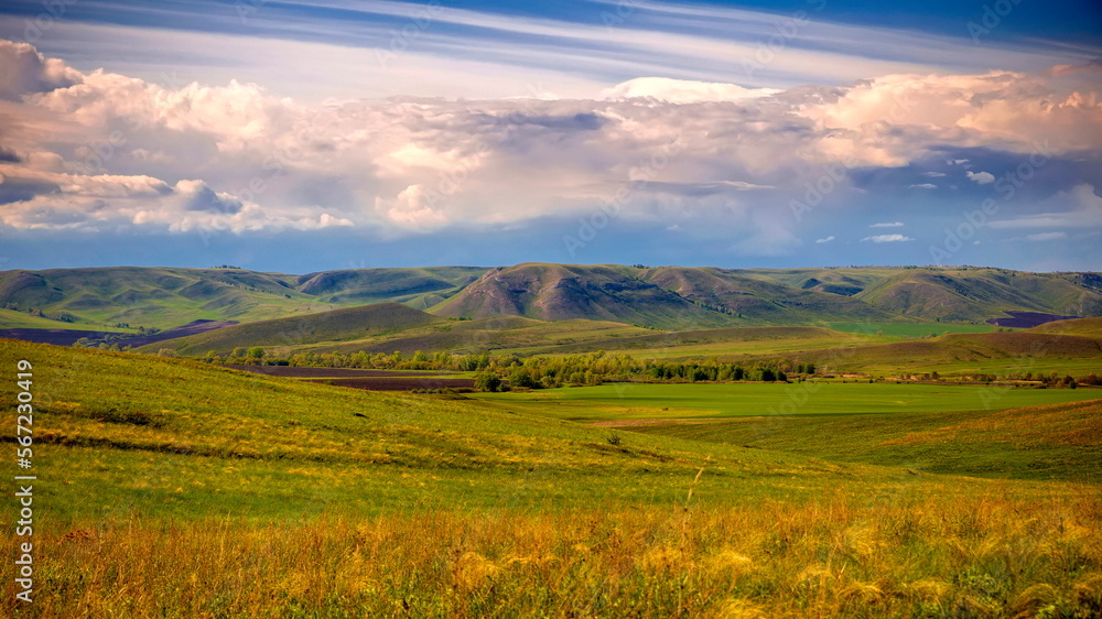 Karamurun-tau is a picturesque mountain range of the Orenburg region.