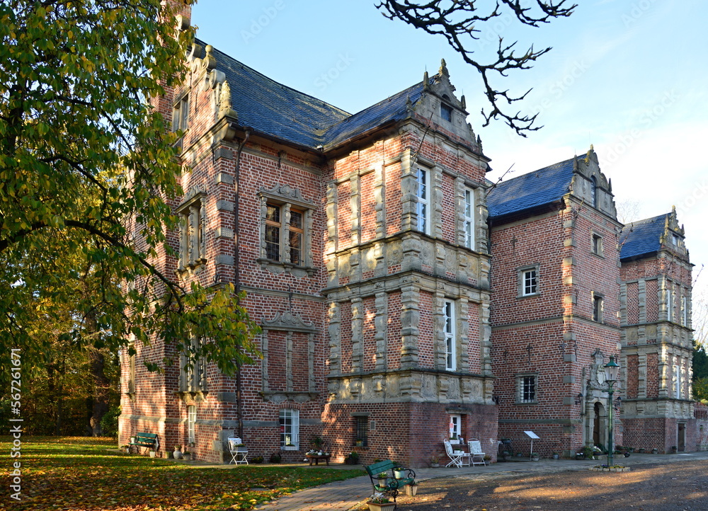 Historical Castle Erbhof in the Town Thedinghausen, Lower Saxony Historical Castle Erbhof in the Town Thedinghausen, Lower Saxony