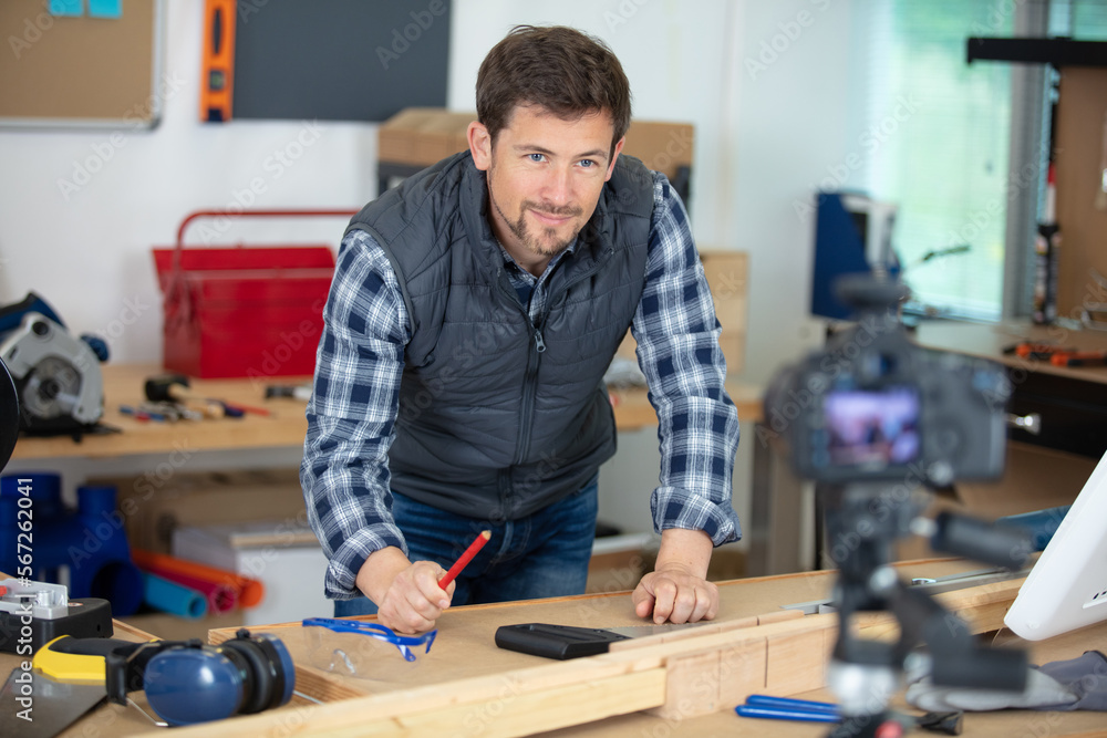 diy blogger recording video of woorworking diy blogger recording video of woorworking