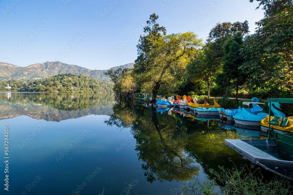 Obraz premium Naukuchiatal lake located in Bhimlal, Uttarakhand 