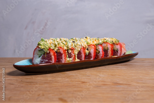 Uramaki sushi roll