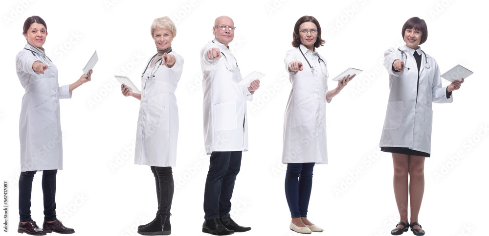 Obraz premium group of doctors with clipboard isolated on white