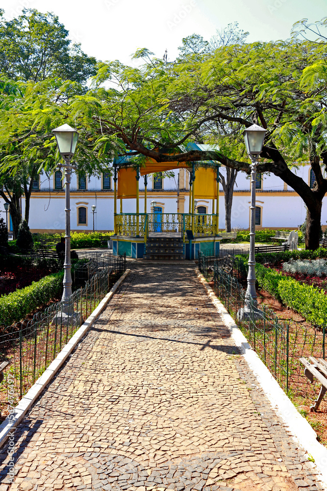 Fototapeta premium Old bandstand in the main square of Santana do Parnaíba, colonial city in the state of São Paulo, Brazil