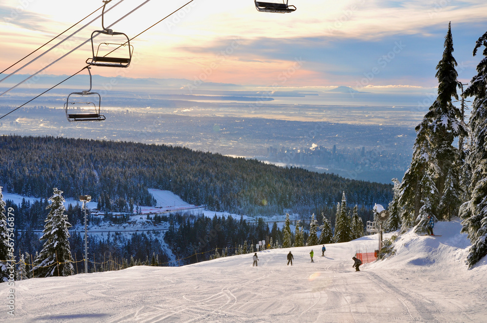 Naklejka premium Sunset on the Vancouver ski hill 