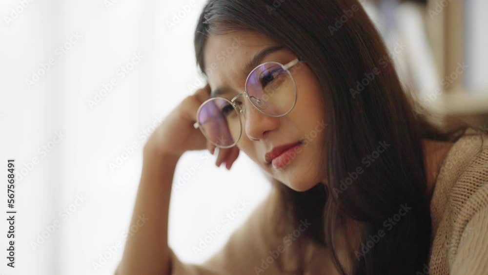 Young asian woman upset, frustrated by problem with work or relationships, feeling despair and anxiety, loneliness, having psychological trouble Young asian woman upset, frustrated by problem with work or relationships, feeling despair and anxiety, loneliness, having psychological trouble