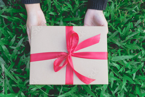 gift on hands