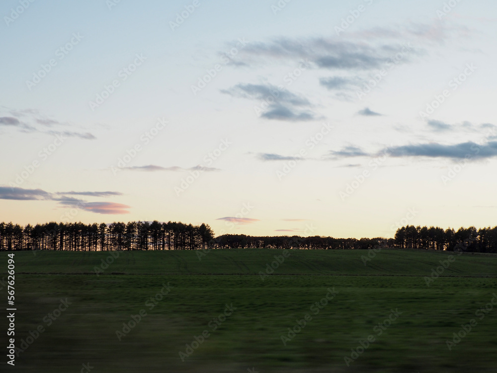 Obraz premium 夕暮れの北海道