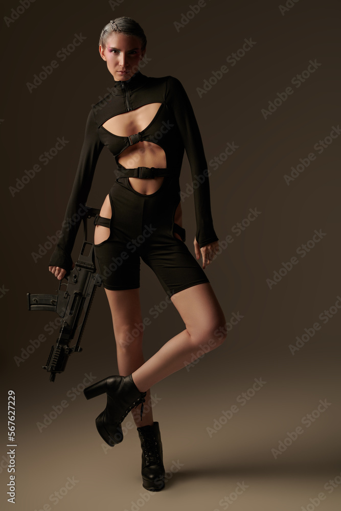 Fototapeta premium courageous cyber girl