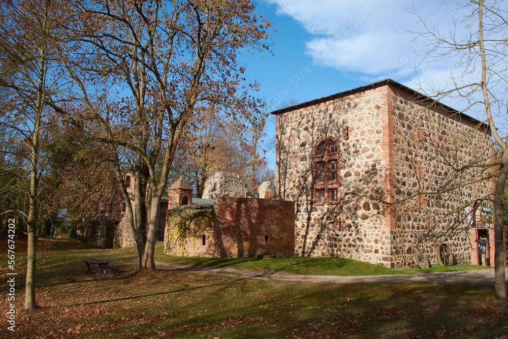 Ruine der Burg Gerswalde in der Uckermark Ruine der Burg Gerswalde in der Uckermark