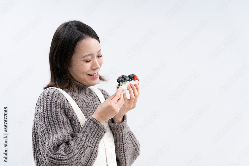 スイーツを食べる女性 スイーツを食べる女性