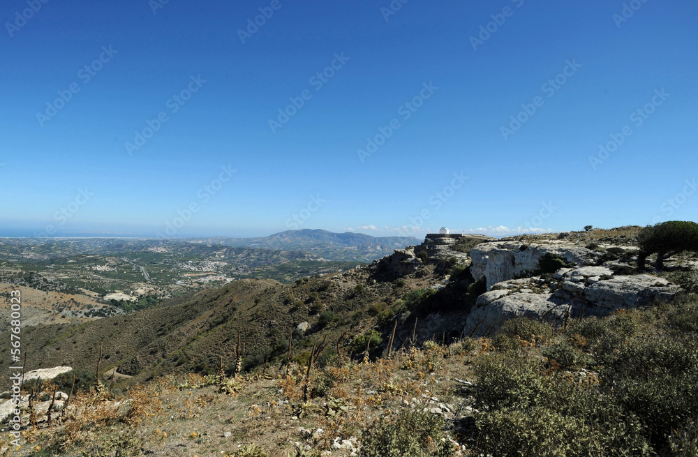 Le canton de Paliani, Venerato et Danes vus depuis la colline de Patela près de Prinias en Crète Le canton de Paliani, Venerato et Danes vus depuis la colline de Patela près de Prinias en Crète