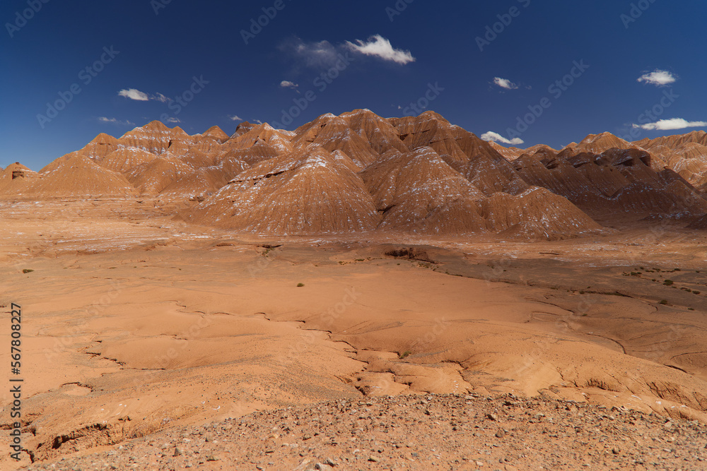 Obraz premium The clay formations of the Labyrinth desert in the Puna of Argentina