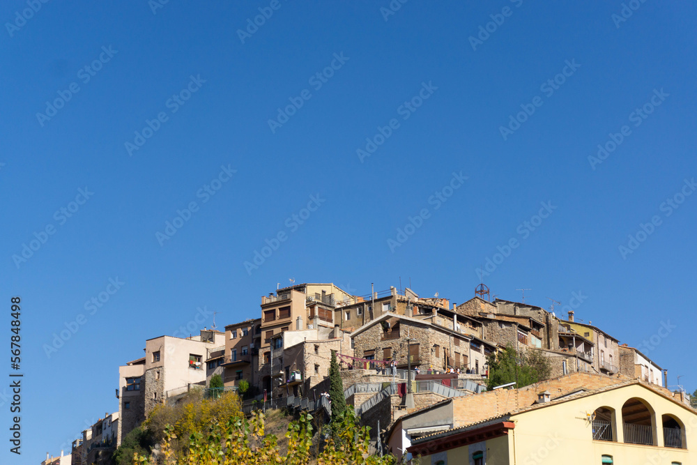View of the houses at the top of the town of Suria