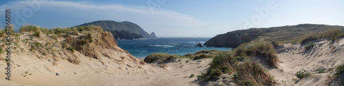 Vistas panorámicas de las dunas de la Playa da Cristina en La Coruña, España, en verano de 2021.