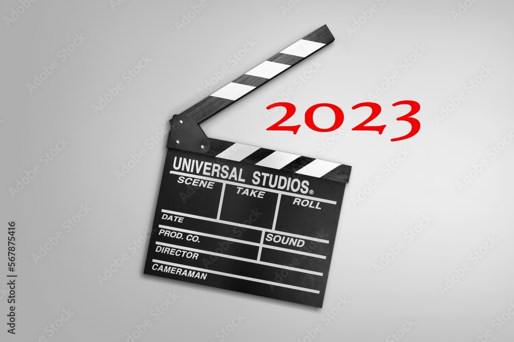 Naklejka premium Classic film slate or clapboard on background