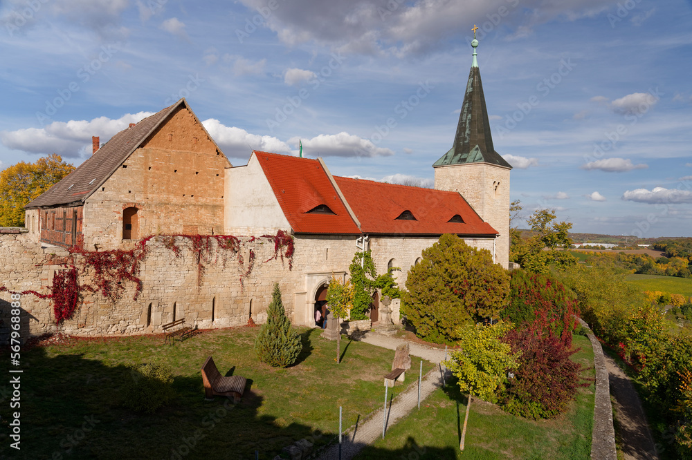 Das ehemalige Benediktinerkloster im Weinort Zscheiplitz einem Ortsteil von Freyburg/Unstrut, Burgenlandkreis, Sachsen-Anhalt, Deutschland