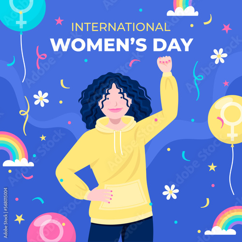 Mujer en actitud empoderada celebrando el día de la mujer