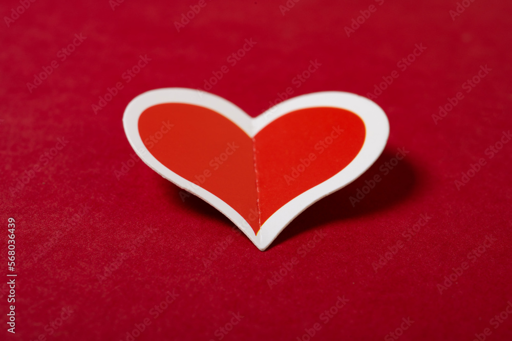 Obraz premium angle view a heart on a red background