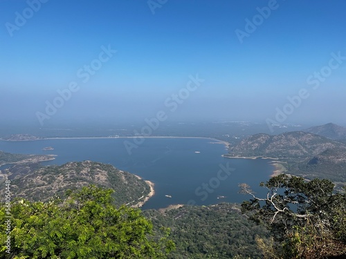 Fototapeta Naklejka Na Ścianę i Meble -  Bird's-eye view of aliyar dam